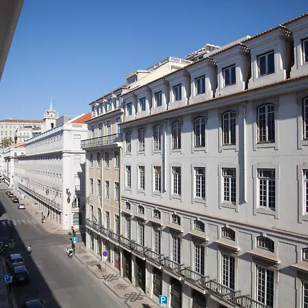 Flh Praca Comercio Wood Design Flat Lissabon Buitenkant foto